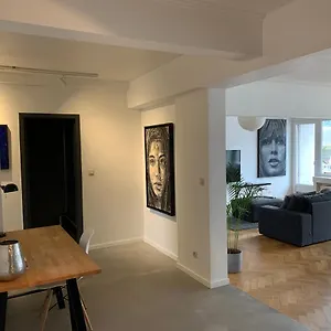 loft-avroy.brusselshotelsbook.com/